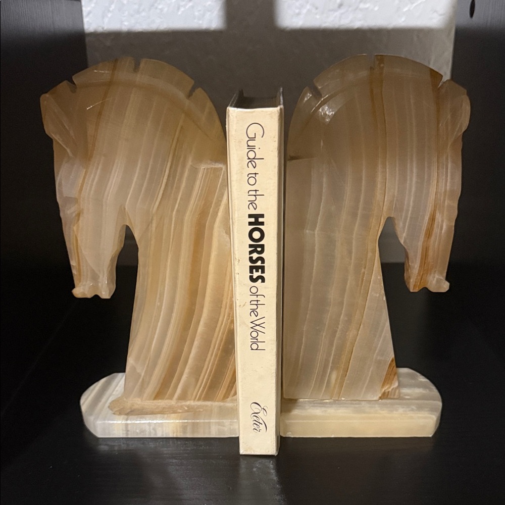 Vintage Onyx Tan and Cream Horse Bookends